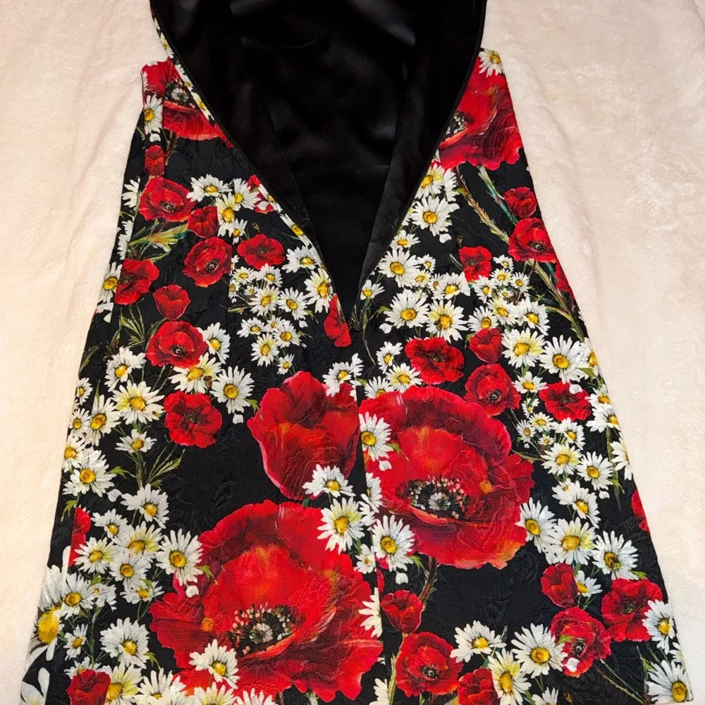 Dolce & Gabbana Black Dress with Red and White Floral Design - Picture 6 of 17